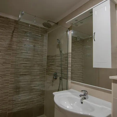 Ante 2 Apartment *